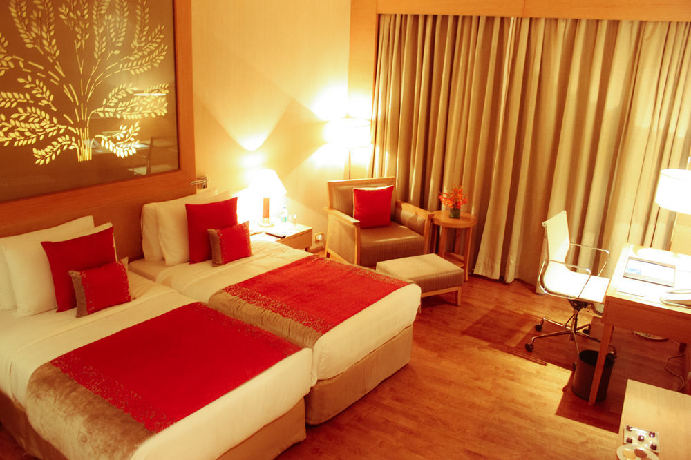 Radisson Blu Hotel New Delhi Dwarka Habitación foto A room at the Taj Bengal